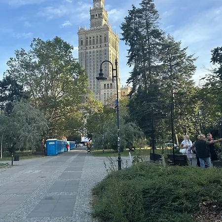 Centrum Stanislawa Moniuszki10 Parking
