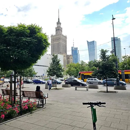 Centrum Stanislawa Moniuszki10 Parking