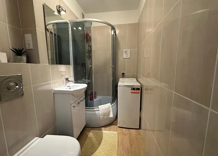 Centrum Stanislawa Moniuszki10 Parking شقة *