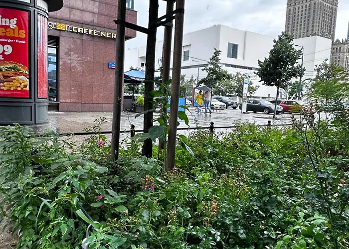 Centrum Stanislawa Moniuszki10 Parking * وارسو