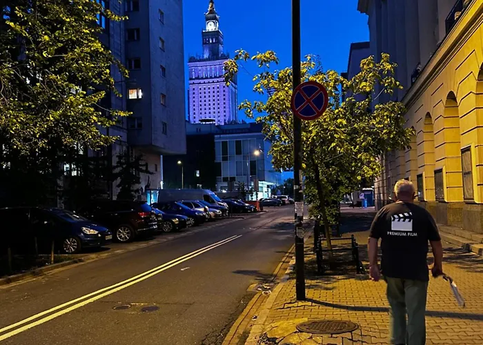 Centrum Stanislawa Moniuszki10 Parking شقة